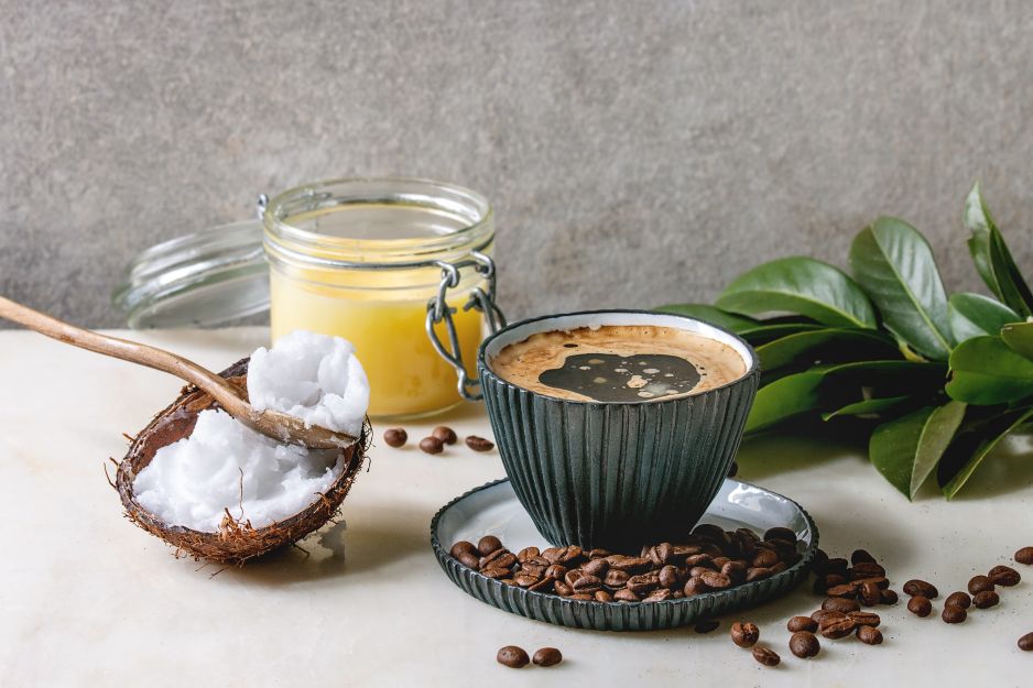 Bulletproof coffee - kawa kloodporna z masłem i olejem kokosowym